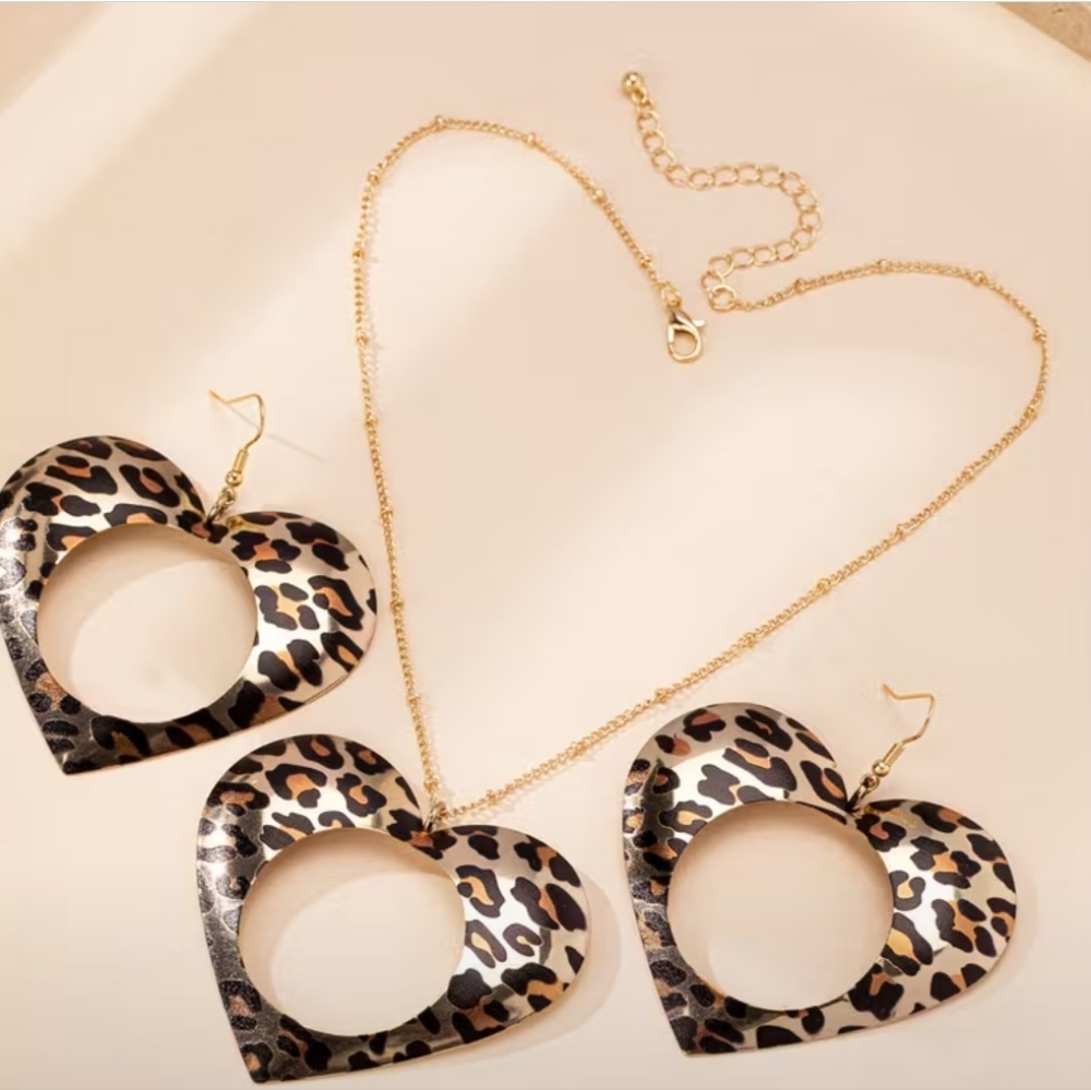 Hollow Heart Pendant & Earring Set